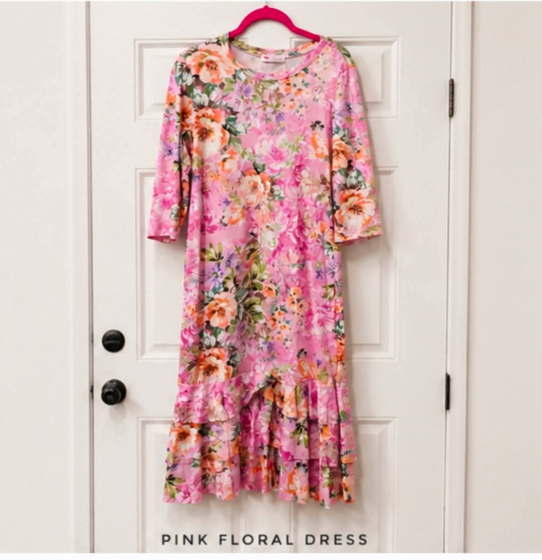 🌸 Pink Floral Ruffle Dress